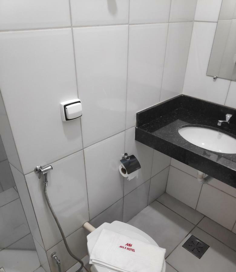 Max Hotel Núcleo Bandeirante Esterno foto
